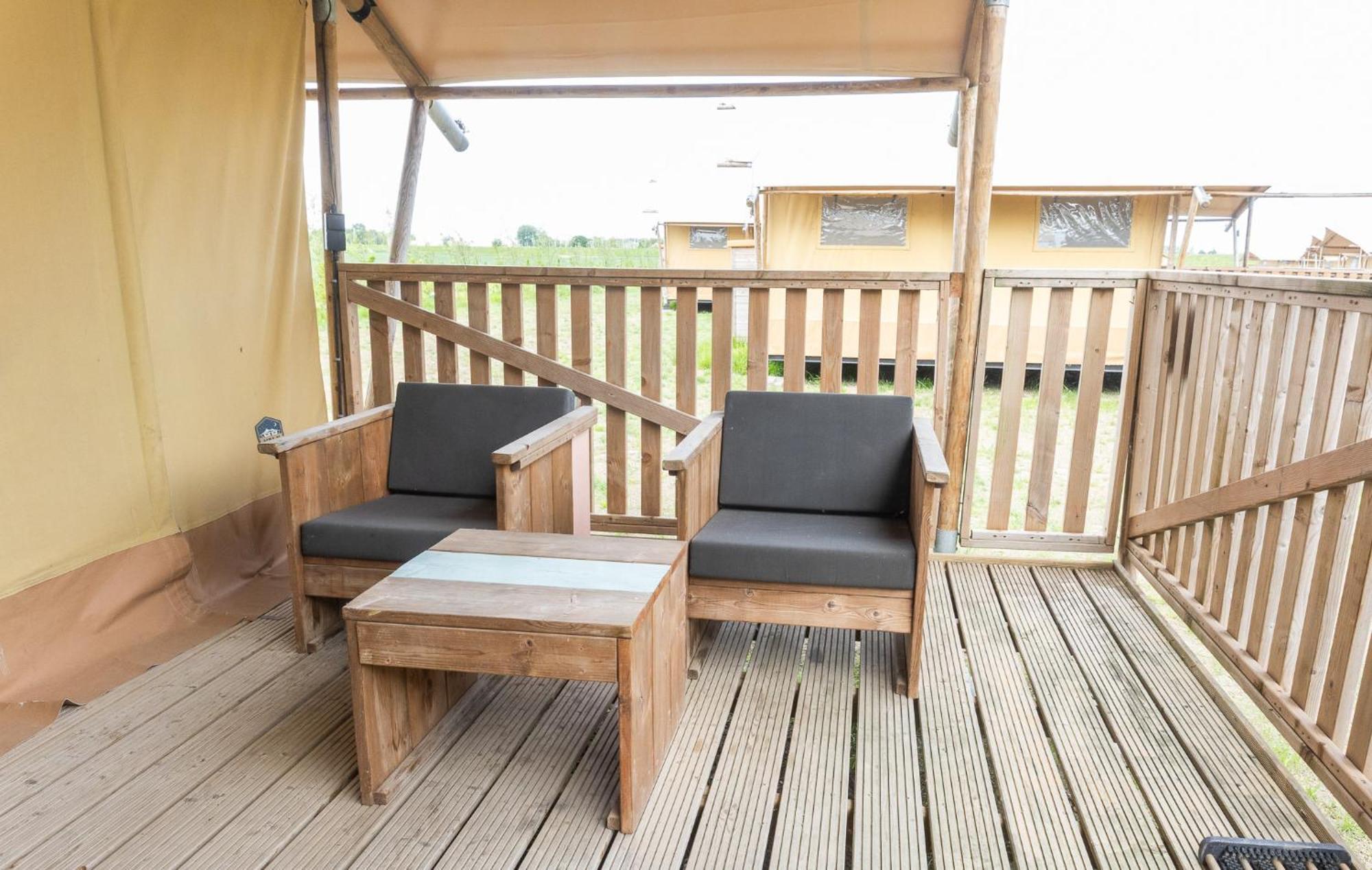 Glamping De Zuidvliet Nr 8 Luxury tent *